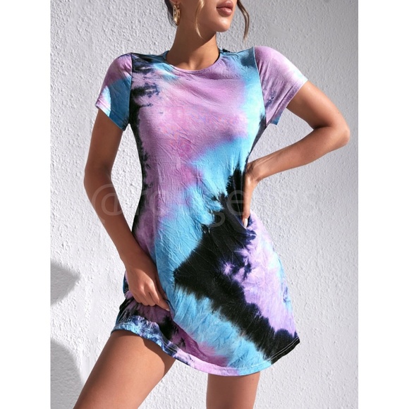 Rouge! Dresses & Skirts - Tie Dye Print Mini Tee Shirt Dress Short Sleeve Lavender Blue A-Line
